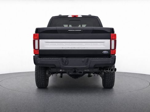Used 2020 Ford F250 Platinum w/ FX4 Off-Road Package AWD/4WD image 7
