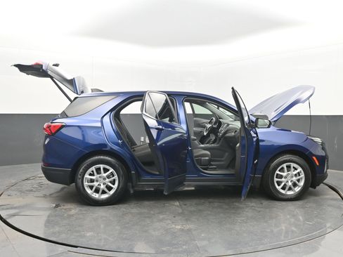 Used 2022 Chevrolet Equinox LT image 47