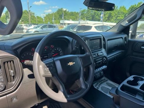 Used 2025 Chevrolet Silverado 3500 W/T AWD/4WD image 13