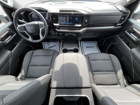 Used 2026 Chevrolet Silverado 2500 LT w/ Trail Boss Package image 3