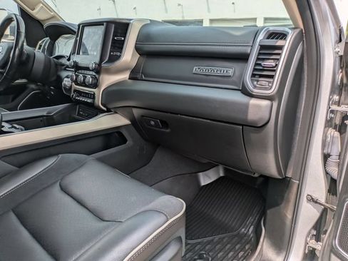Used 2019 RAM 1500 Laramie AWD/4WD image 23