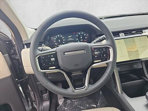 New 2025 Land Rover Discovery Sport S image 19