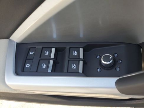 Certified 2024 Audi Q3 2.0T Premium Plus w/ Premium Plus Package image 31