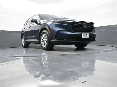 Certified 2025 Honda CR-V LX image 27