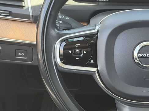 Used 2021 Volvo XC90 T6 Momentum w/ Climate Package AWD/4WD image 22