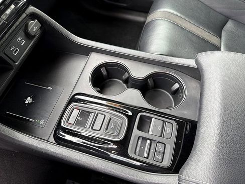 Used 2023 Honda Pilot EX-L image 18