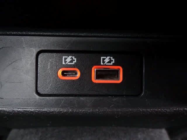 Used 2025 Nissan Altima 2.5 SV FWD image 12