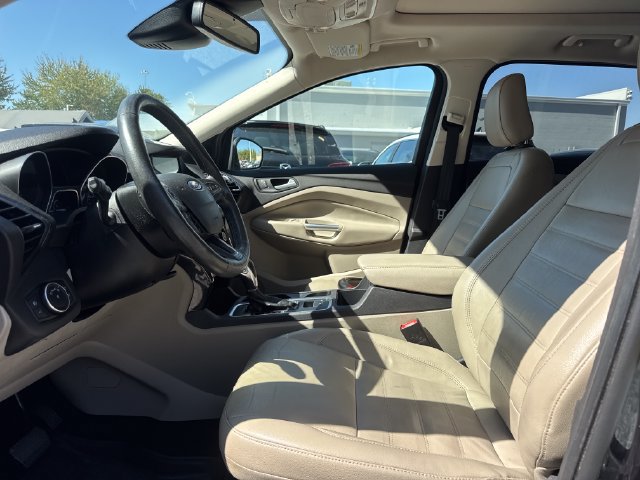 Used 2019 Ford Escape Titanium AWD/4WD image 13
