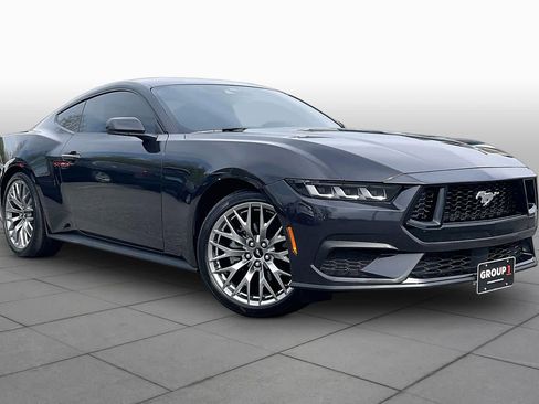 Used 2024 Ford Mustang Premium image 2