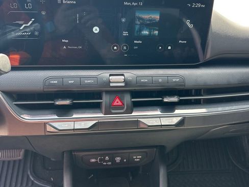 Used 2025 Kia K4 GT-Line w/ GT-Line Premium Package image 10