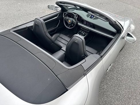 Used 2021 Porsche 911 Carrera S RWD image 15