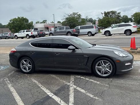 Used 2013 Porsche Panamera S RWD image 9