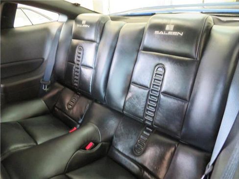 Used 2006 Ford Mustang GT image 4