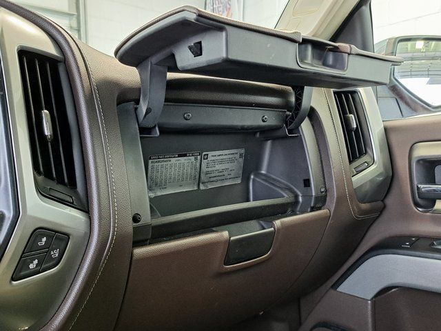 Used 2015 Chevrolet Silverado 1500 LTZ Z71 w/ LTZ Plus Package AWD/4WD image 18