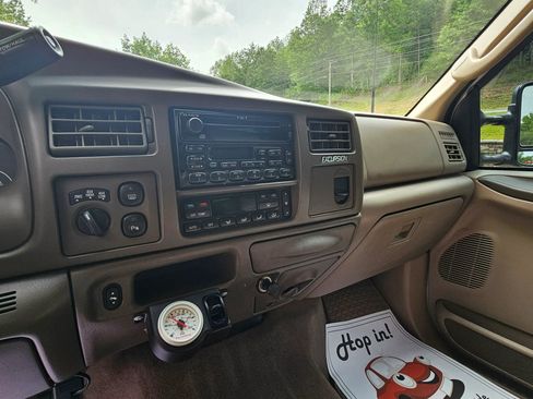 Used 2003 Ford Excursion Eddie Bauer image 10