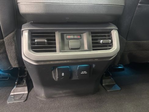 Used 2024 Ford F150 Lariat w/ Equipment Group 502A High image 17