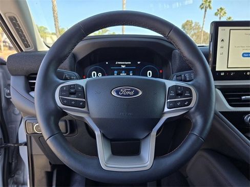 Certified 2025 Ford Explorer Active w/ Active Comfort Package image 25