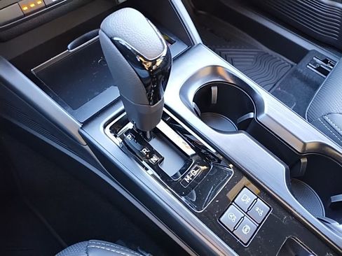 Used 2026 Subaru Outback Limited XT image 30