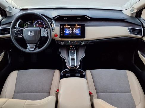 Used 2018 Honda Clarity Plug-In Hybrid image 11
