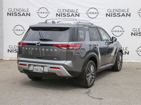 Certified 2024 Nissan Pathfinder SL w/ SL Premium Package image 6
