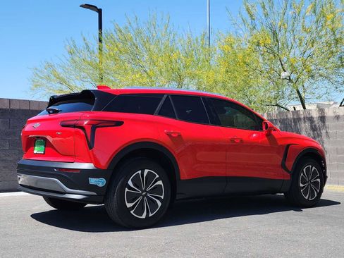 Used 2024 Chevrolet Blazer EV LT AWD/4WD image 9