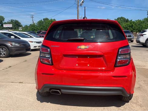 Used 2020 Chevrolet Sonic LT image 5