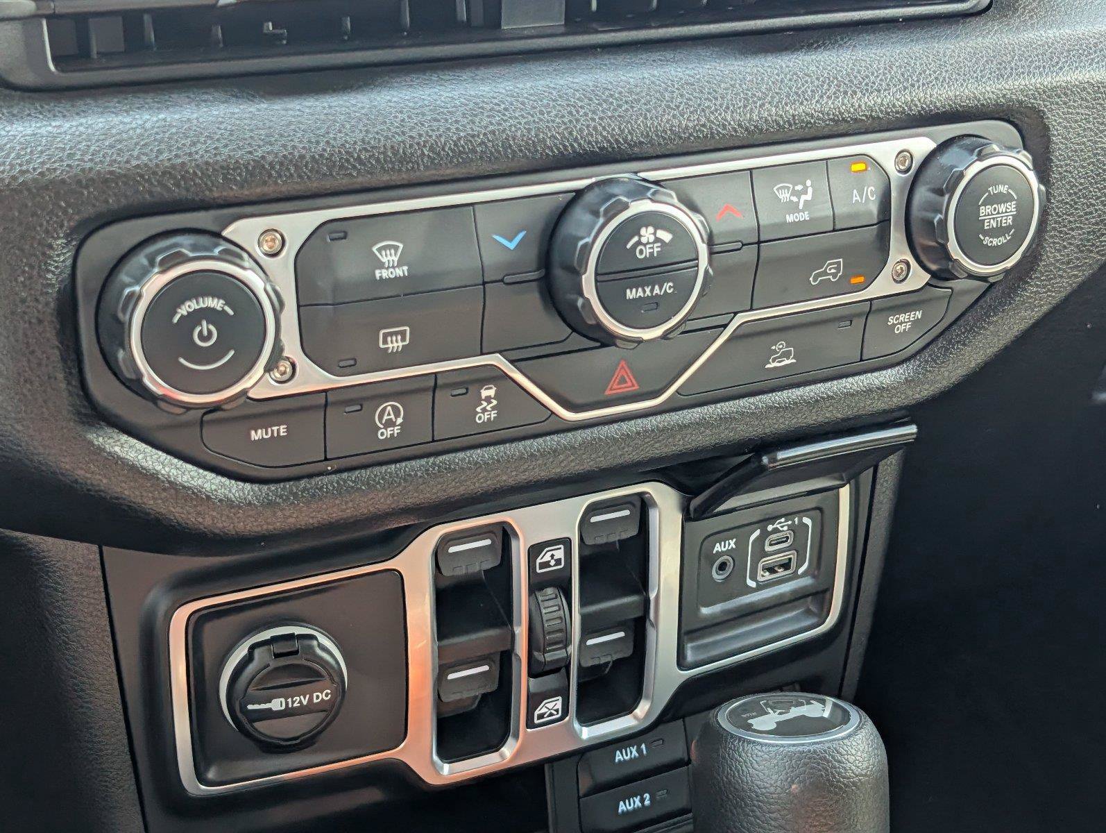 Used 2026 Jeep Wrangler Unlimited Sport AWD/4WD image 17