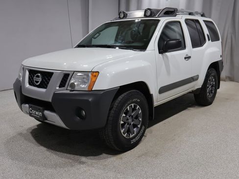 Used 2015 Nissan Xterra PRO-4X AWD/4WD image 7