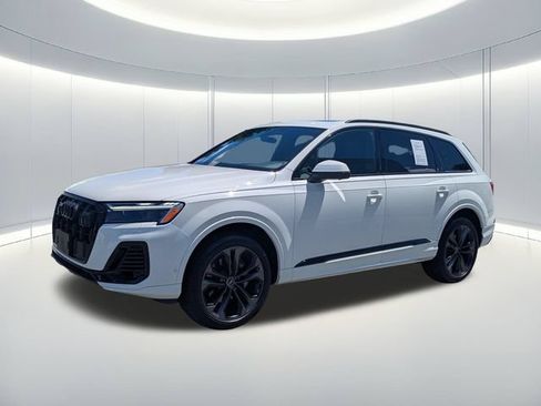 Used 2025 Audi Q7 3.0T Premium Plus AWD/4WD image 2