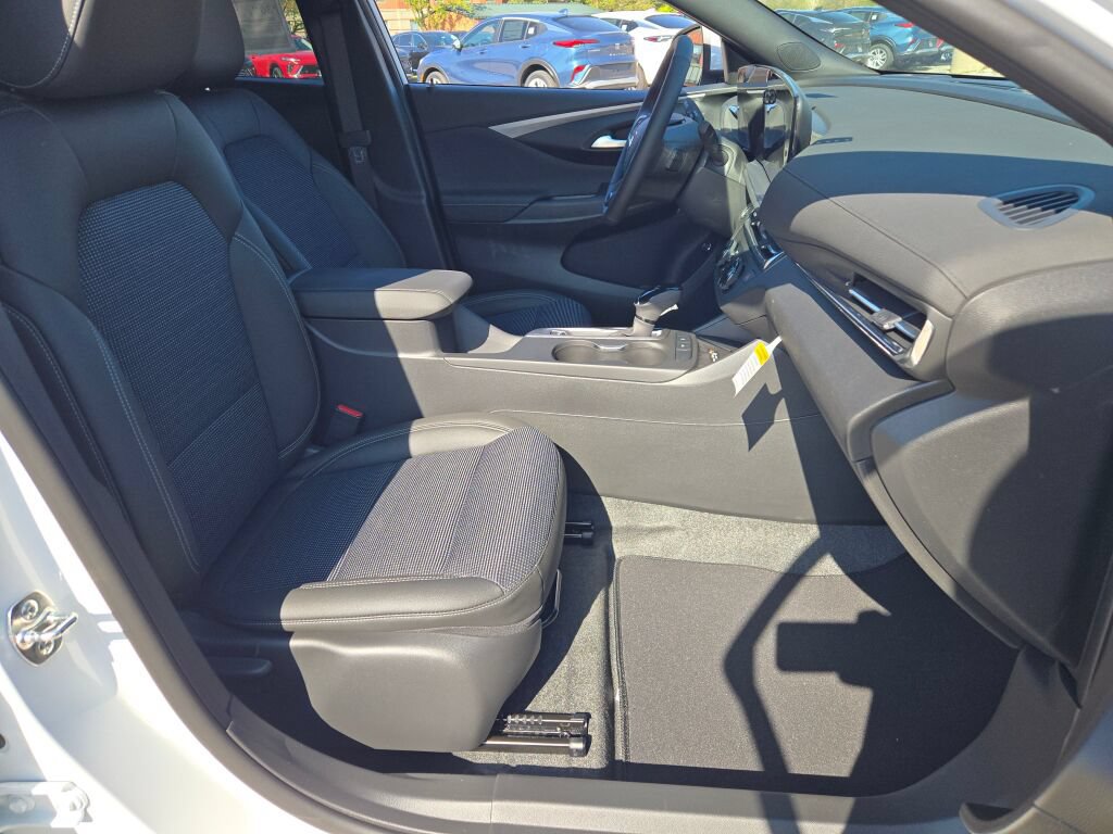 New 2026 Buick Envista Preferred w/ Convenience I Package FWD image 7
