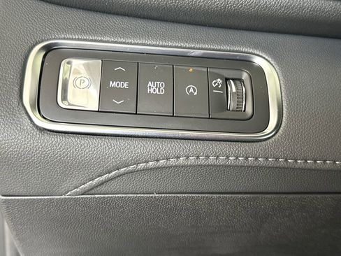 New 2025 Buick Enclave Sport Touring w/ Power Package image 19