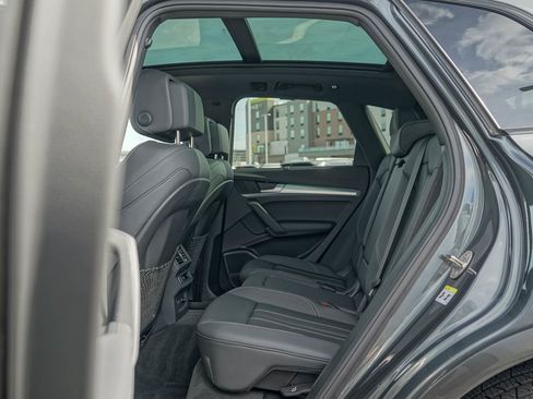 Used 2024 Audi Q5 2.0T Prestige image 25