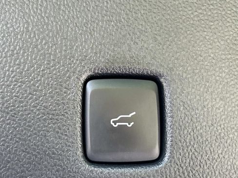 Used 2021 Ford Escape SEL w/ Technology Package FWD image 15