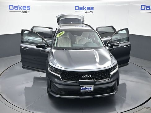 Certified 2023 Kia Sorento SX image 61