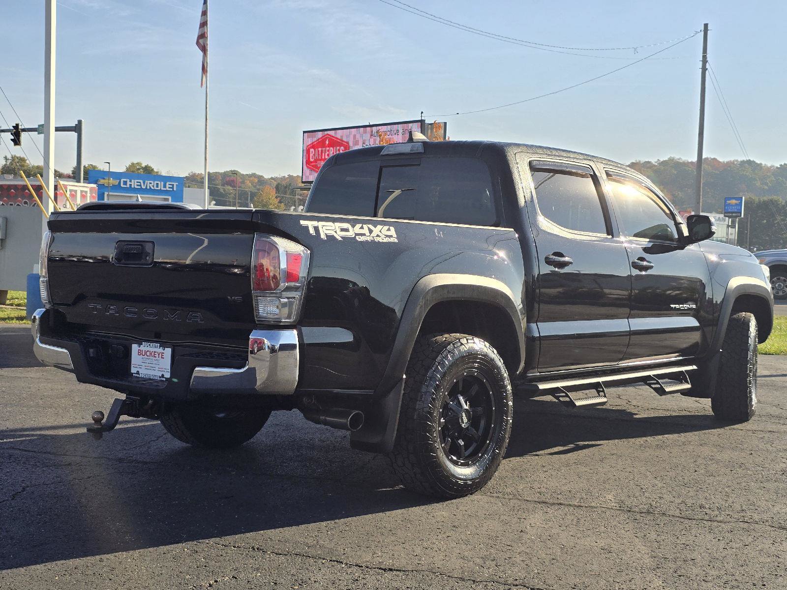 Used 2022 Toyota Tacoma TRD Off-Road AWD/4WD image 7