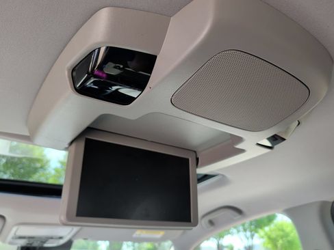 Used 2019 Honda Pilot Touring image 45