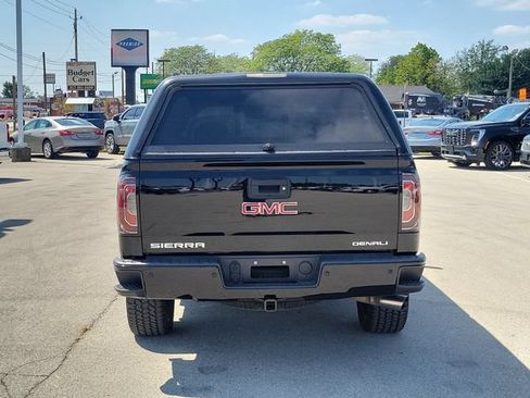 Used 2017 GMC Sierra 1500 Denali w/ Denali Ultimate Package AWD/4WD image 5