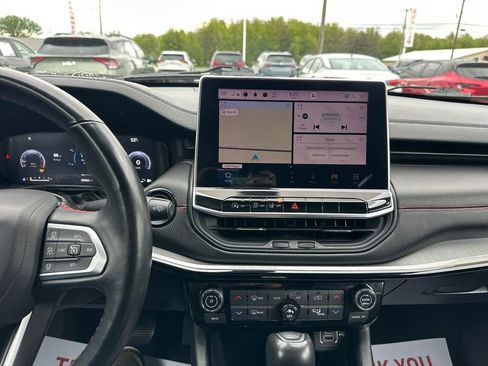 Used 2022 Jeep Compass Trailhawk w/ Trailhawk Elite Group AWD/4WD image 22
