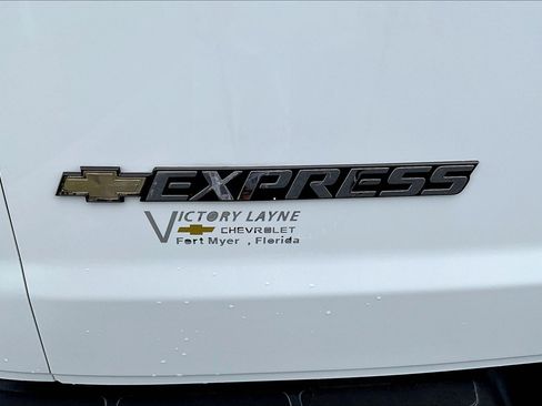 Used 2024 Chevrolet Express 3500 LS image 5