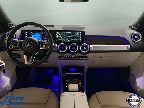 Used 2023 Mercedes-Benz EQB 300 4MATIC w/ Pinnacle Package image 11