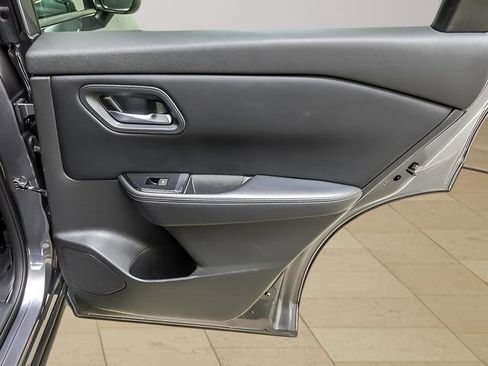 Used 2024 Nissan Rogue SV AWD/4WD image 24
