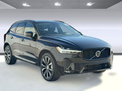 Certified 2024 Volvo XC60 B5 Plus w/ Protection Package Premier image 7