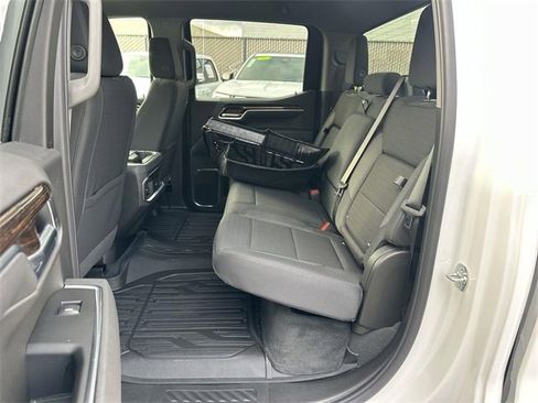 New 2026 GMC Sierra 1500 Elevation image 25