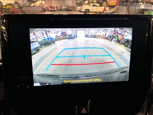 Used 2023 Toyota Corolla LE image 19