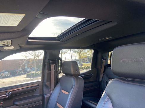 Certified 2023 GMC Sierra 1500 AT4 w/ Technology Package image 3