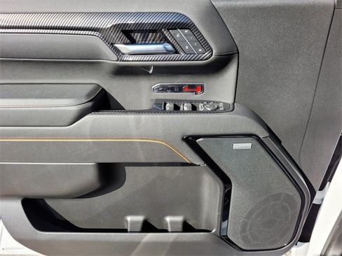 Certified 2025 GMC Sierra 1500 AT4 w/ AT4 Premium Package image 24
