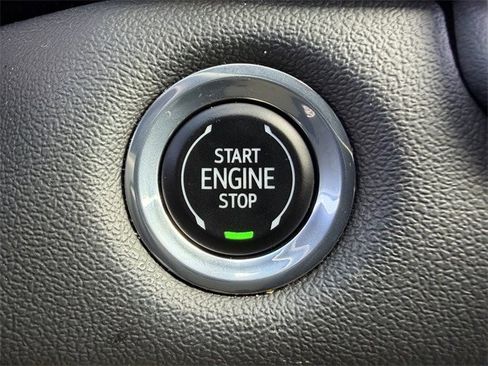 Used 2023 Chevrolet Colorado LT w/ LT Convenience Package image 21