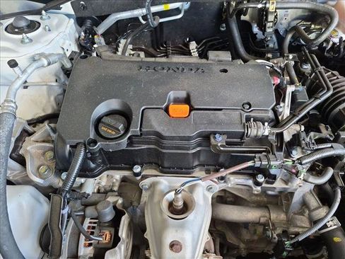 Used 2025 Honda HR-V LX image 21