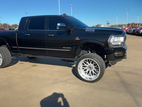 Used 2022 RAM 2500 Limited image 3