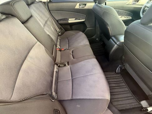 Used 2010 Subaru Forester 2.5X Premium image 32